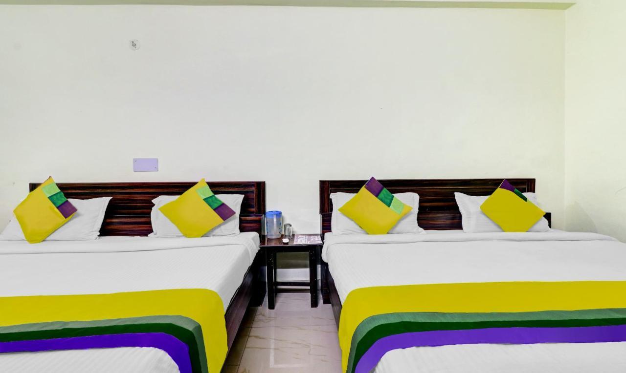 Hotel Pragati Palace Mathura Ngoại thất bức ảnh
